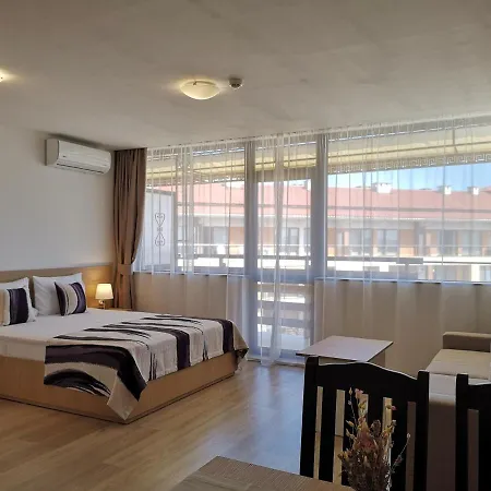 South Apartment *