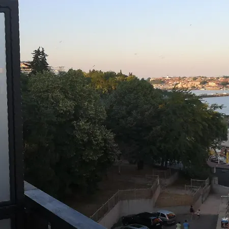 South Апартамент Несебър
